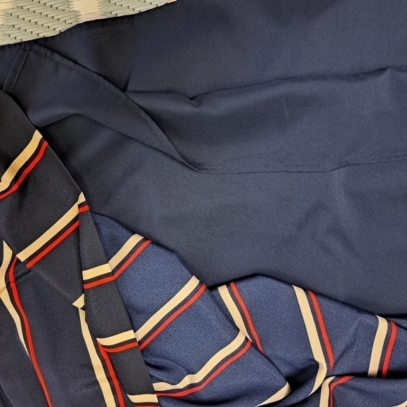 CLUB Monaco Aldoh Pleated Midi Skirt - Picture 9 of 9